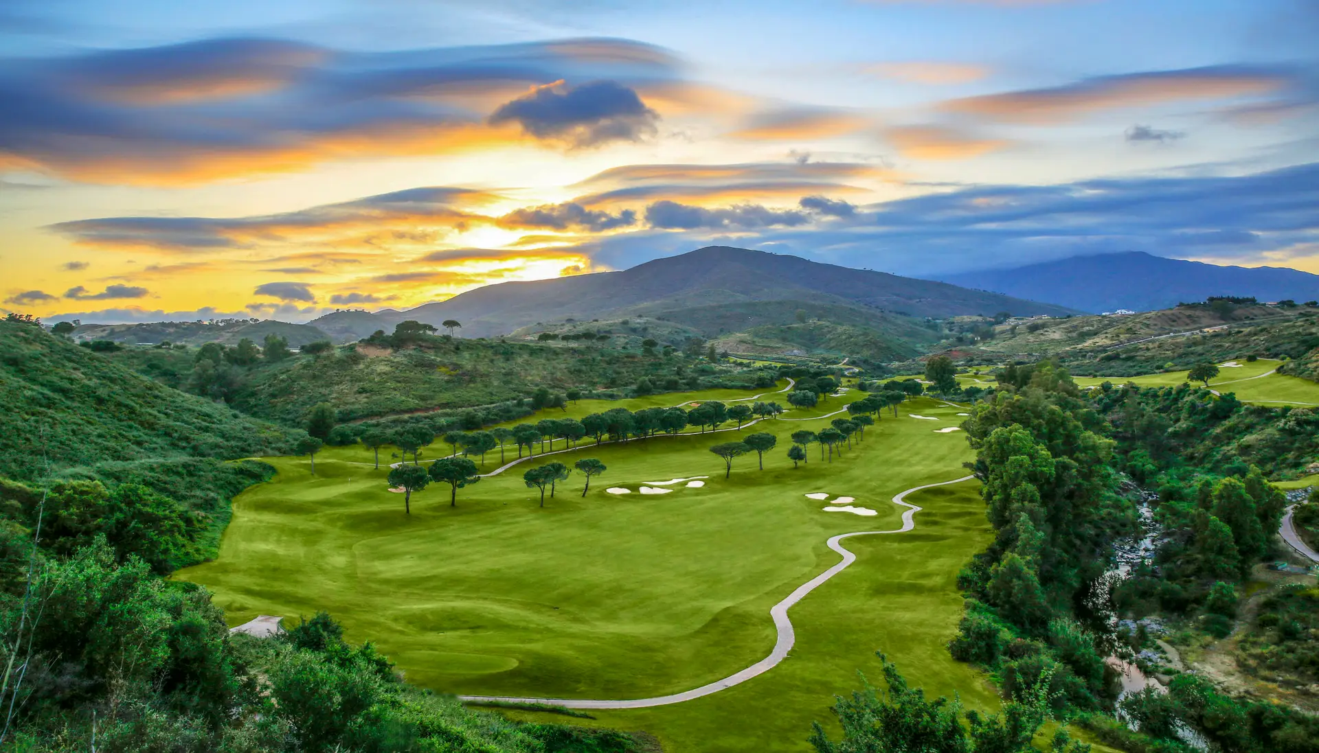 C5_The Meadows-townhouses-La Cala - America golf course_2